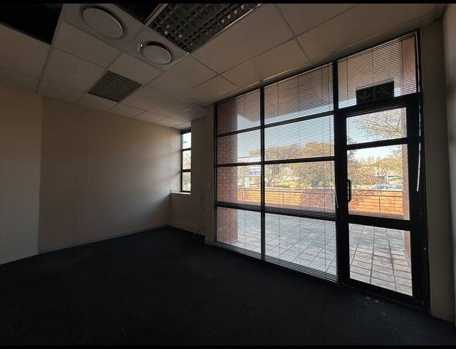 97M² OFFICE TO LET IN HIGHVELD TECHNOPARK
